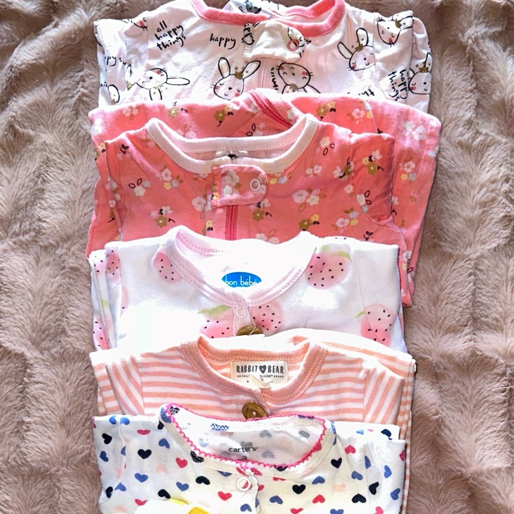 7pc Bundle - Baby 0-3m Footed sleepers
